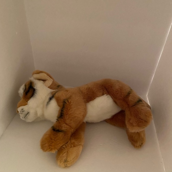 Webkinz Signature Endangered Bengal Tiger WKSE3002 No Code Plush 13” - Picture 4 of 5